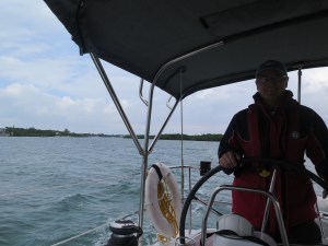 Late start leaving Green Turtle. Thunderstorms are past but its still raining. 